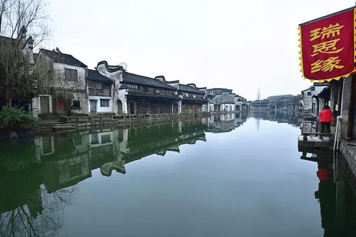 逃出漂亮花谷